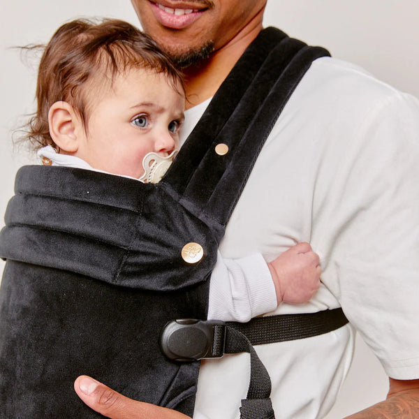 Bizzi Growin Nomad Air Velvet Baby Carrier - Panther Black